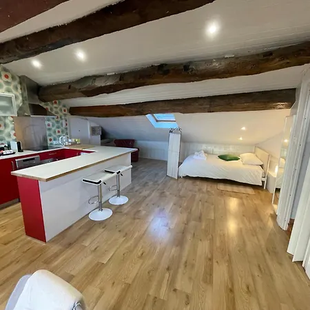 Apartamento Plaza De La Iglesia *