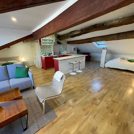 Plaza De La Iglesia *